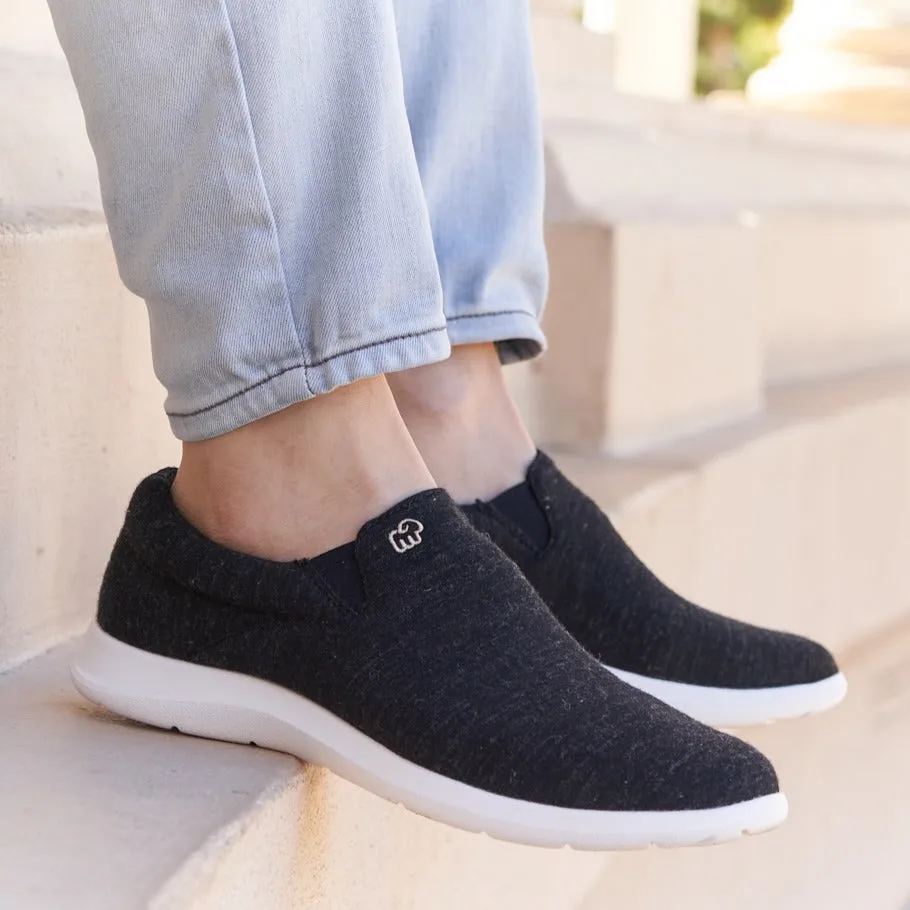 Men's Slip-Ons Black/White